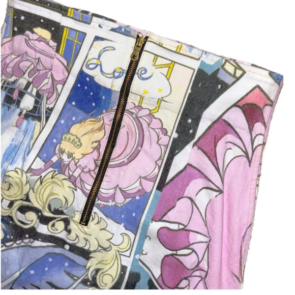 Rare High waisted fitted skirt with Osamu Tezuka collab unico print - Picture 3 of 3